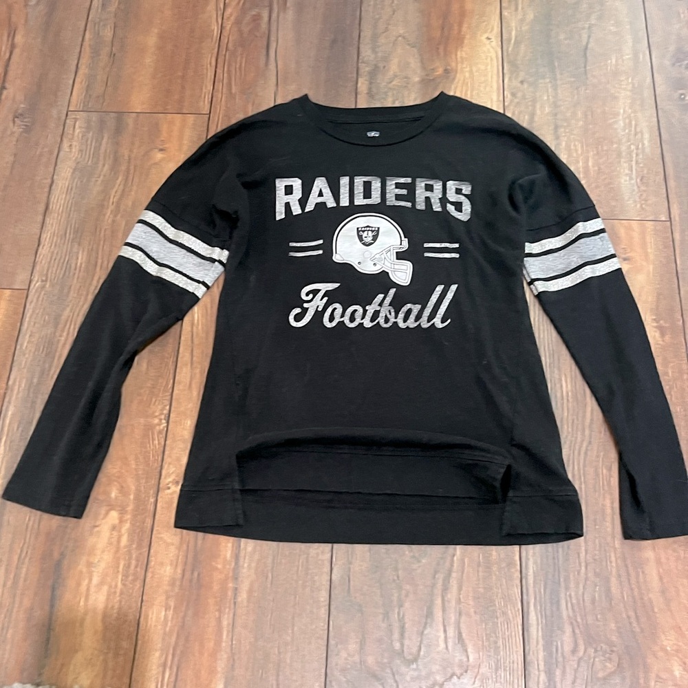 { nfl } Girls Raiders long sleeve shirt, size medium